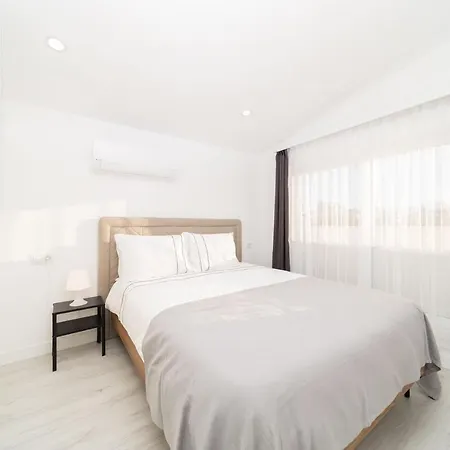 Central Flat With Balcony And Terrace In Muratpasa Apartamento *